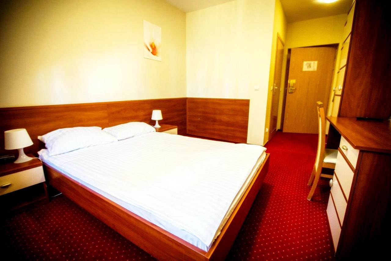 Hotel Luka Radom Exteriér fotografie