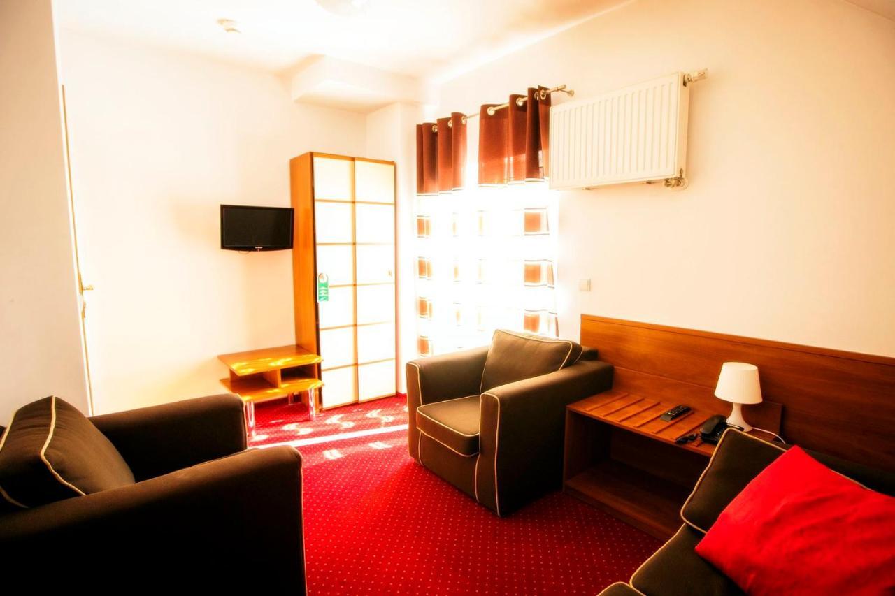 Hotel Luka Radom Exteriér fotografie