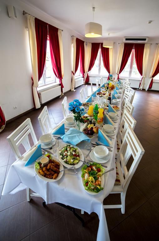 Hotel Luka Radom Exteriér fotografie